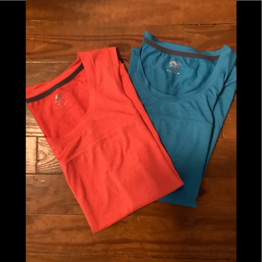 Short sleeve T-shirts  2 Bundle